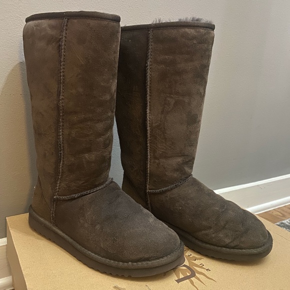 Ugg Classic Tall Boots - Picture 1 of 7